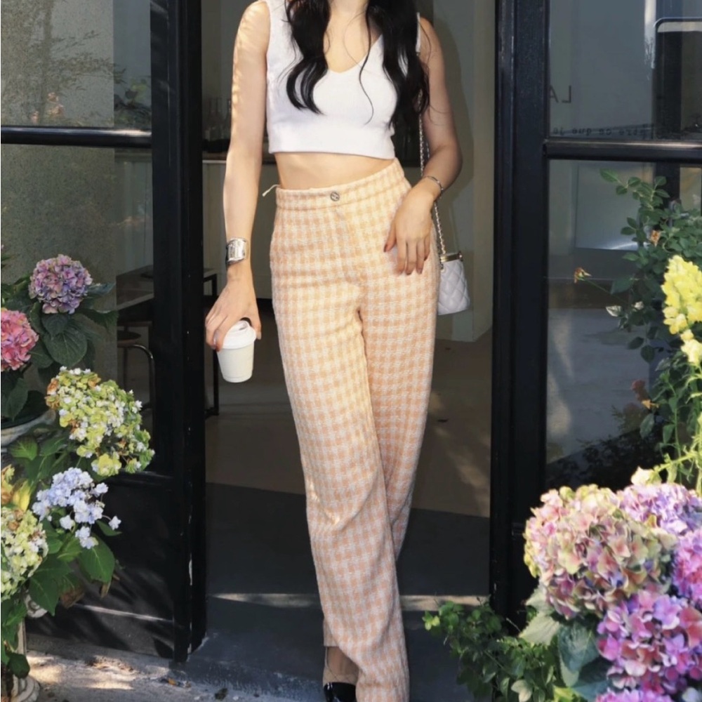 NEW with Tag Chanel 23S Light Orange Tweed Pants Size 38